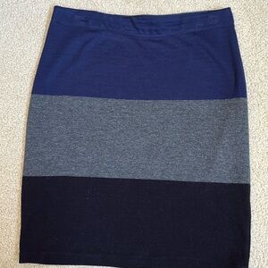 Max Studio color block short skirt.